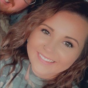 Meet your Posher, Briana